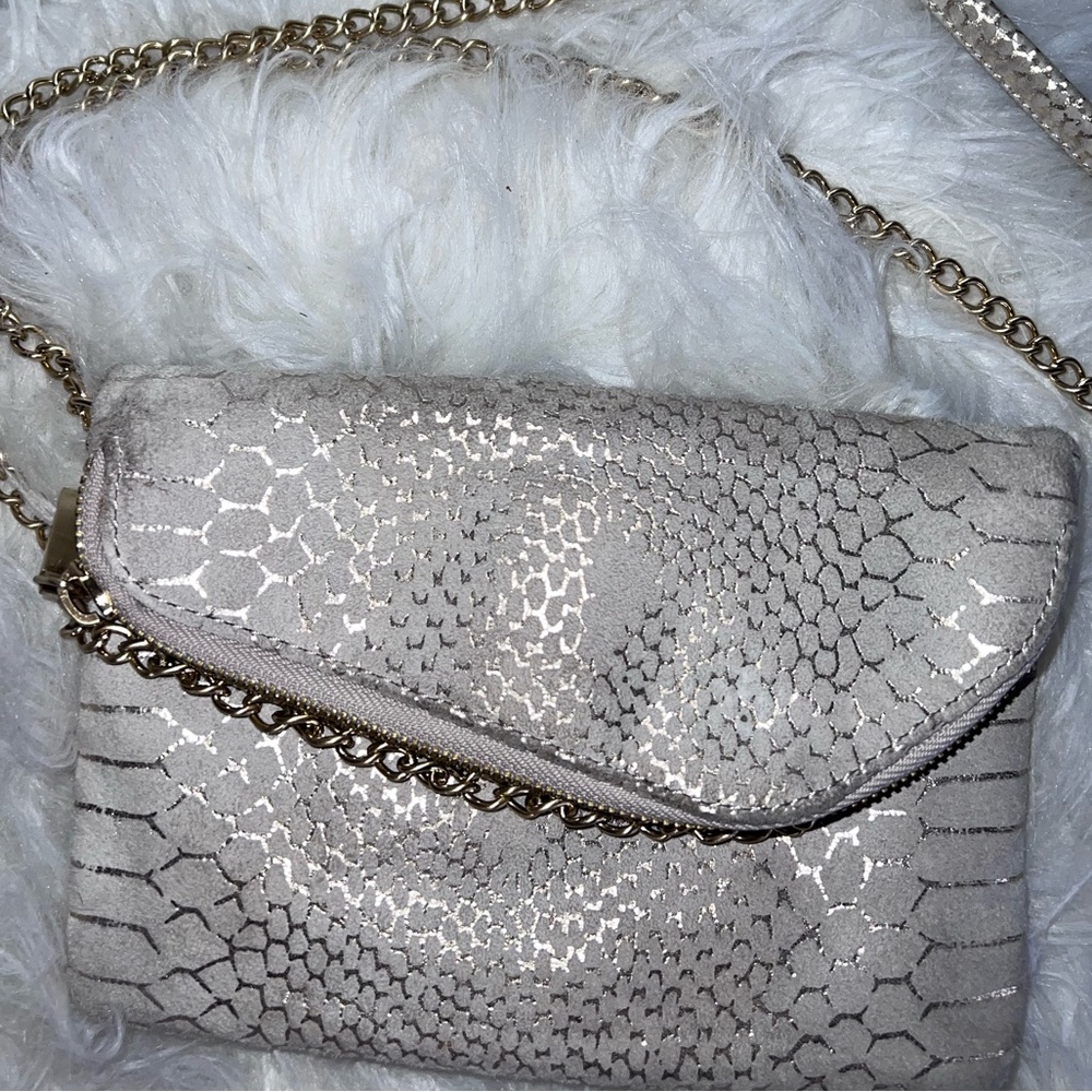 Hobo velvet snake skin crossbody bag. Reposhing only because I have too many!